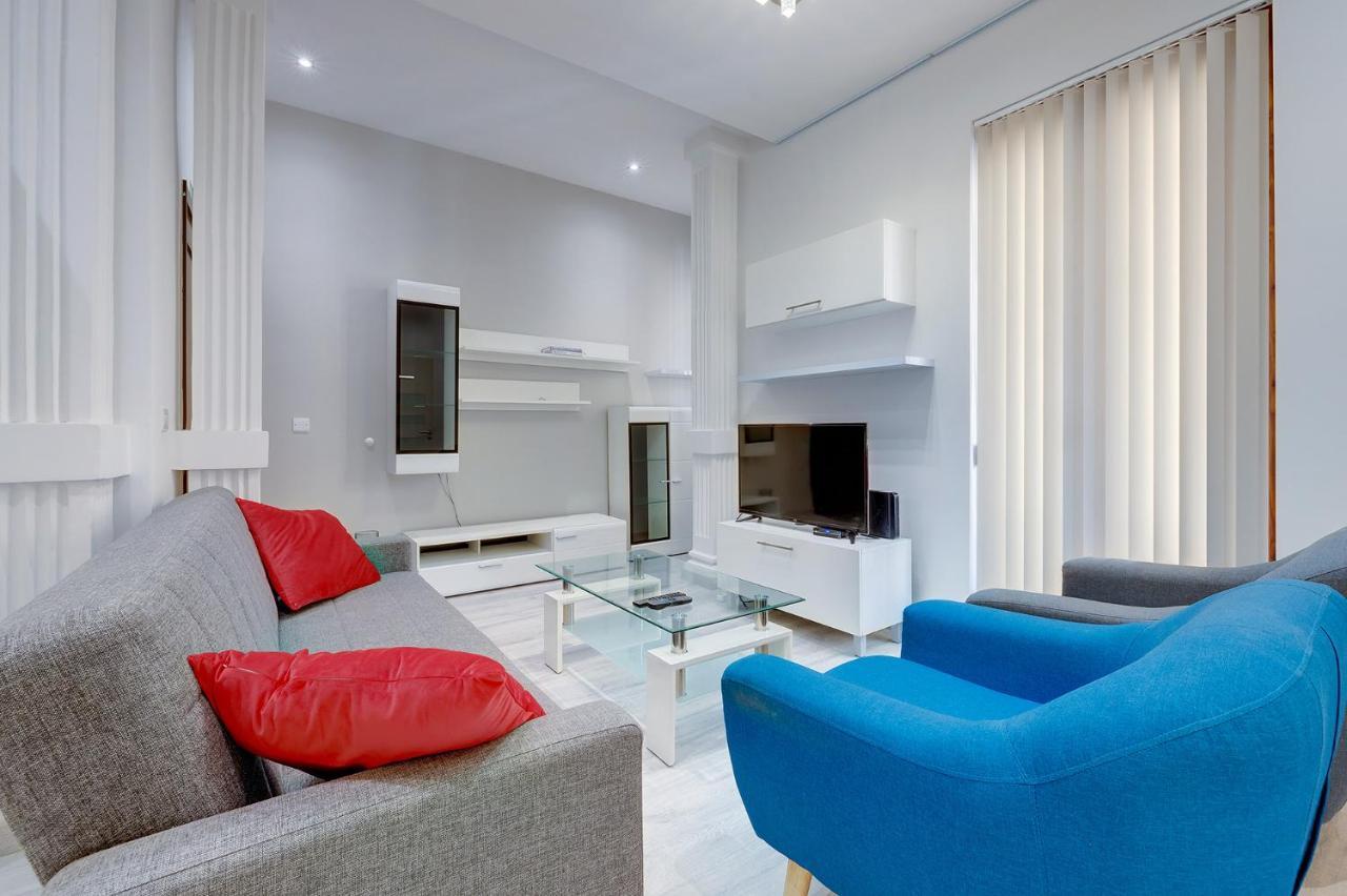 Modern Apartment In The Best Area Of Sliema Kültér fotó